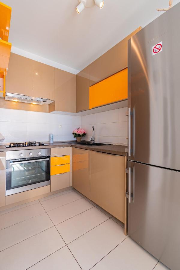 Flexible Selfcheckins 30 - Zagreb - Garage - Electric Vehicle Ccharger - Big Loggia - New - Apartments Repinc 30 Buitenkant foto
