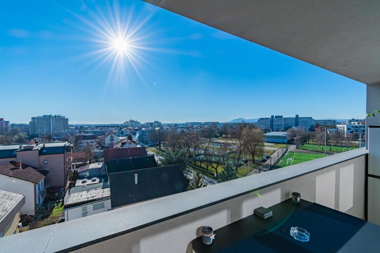 Flexible Selfcheckins 30 - Zagreb - Garage - Electric Vehicle Ccharger - Big Loggia - New - Apartments Repinc 30 Buitenkant foto